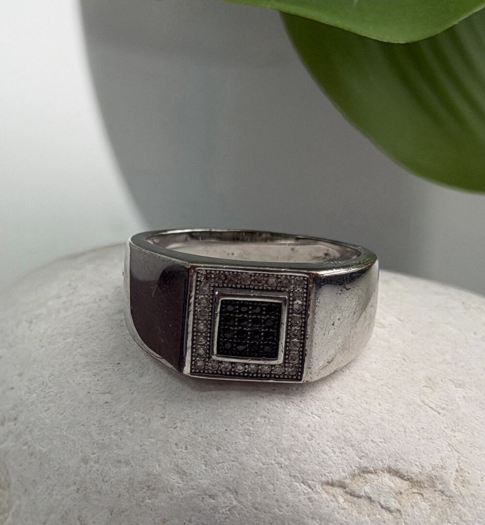 Men's 925 Sterling Silver White & Black Diamonds 0.17 ctw Ring Size 10